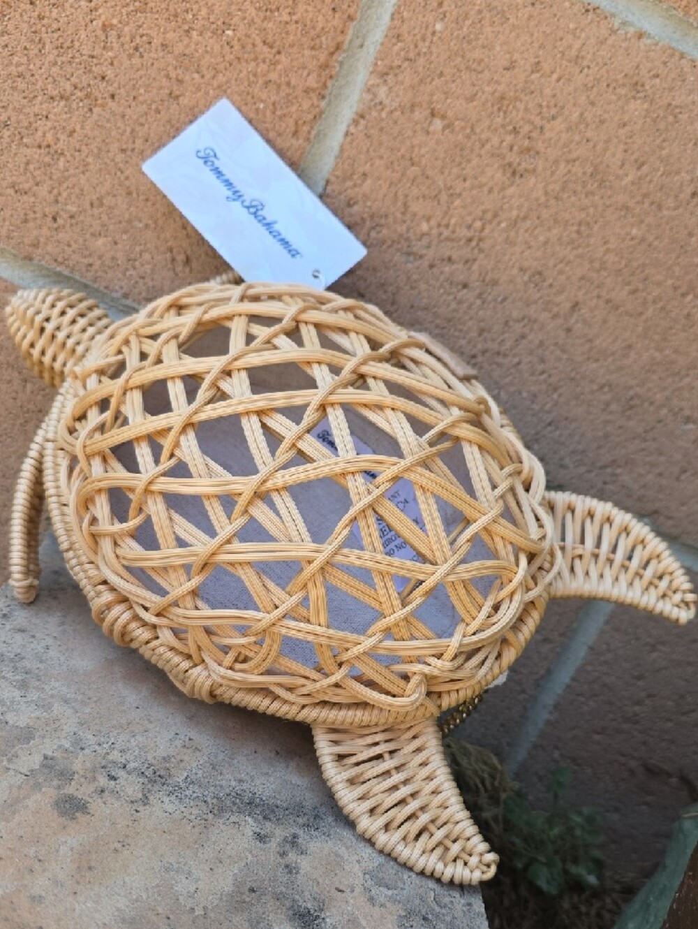 Tommy Bahama Natural Tan Woven Turtle Crossbody Bag with Gold Chain - Picture 2 of 9